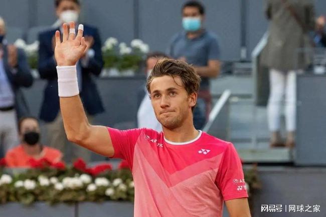 宫坚韧不拔 宫坚韧不拔