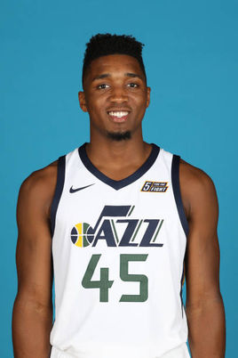 的瞩目下 的瞩目下